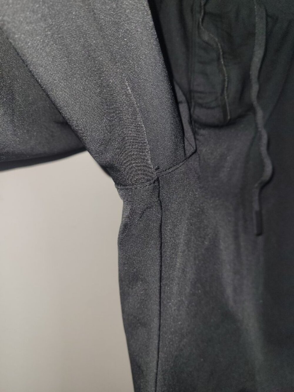 Black Medium Architect Tech Pant - Picture 6 of 7